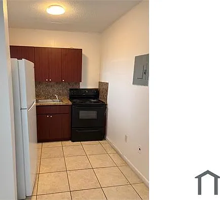 690 NE 133rd St #18 — Photo 12