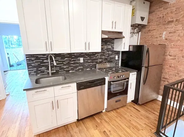 907 Jefferson Avenue image 1 of 10