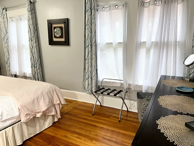 1039 Riviera St — Photo 53