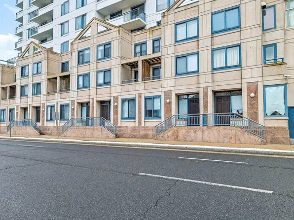 526 Pacific Ave #Townhouse 8, Atlantic City, NJ 08401