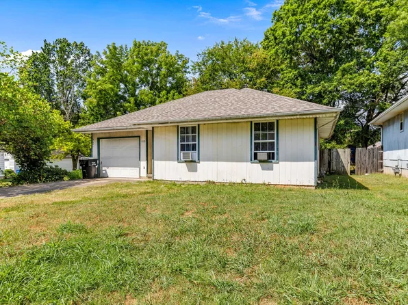 1335 N Clifton Avenue, Springfield, MO 65802