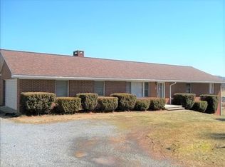 68 Dalhousie Rd, Waynesboro, VA 22980