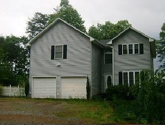 2nd image of 130 Tennis Court Ln