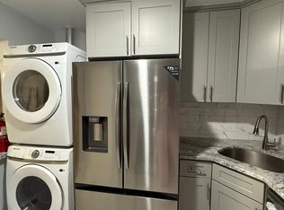 182 W 3rd St FLOOR 2, Bayonne, NJ 07002