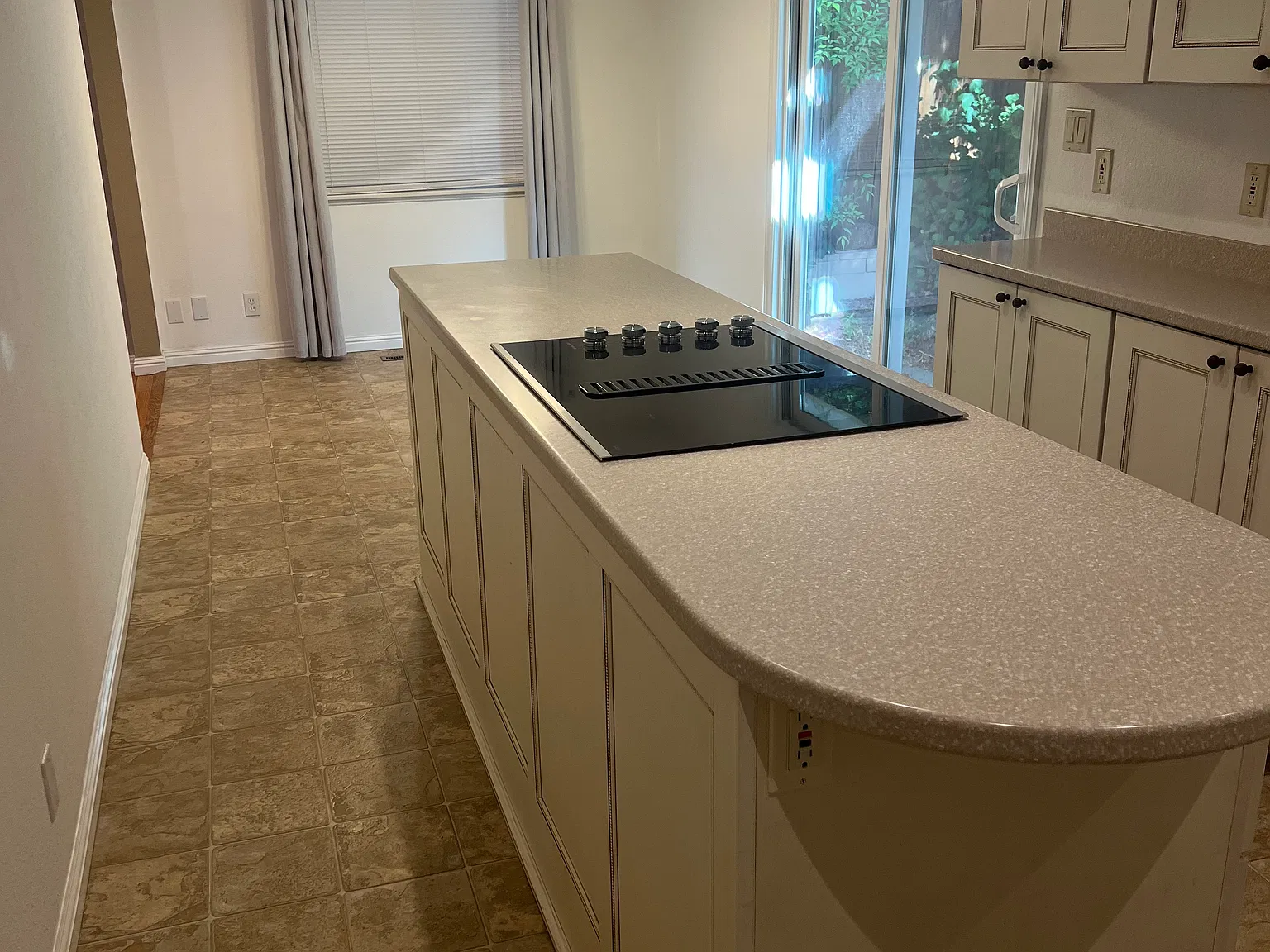 3325 Hackamore Dr — Photo 3