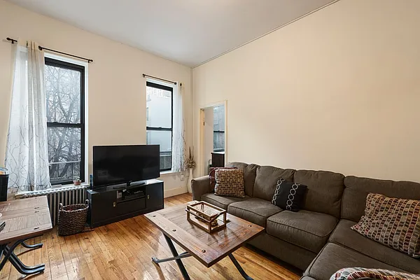 Rented by Compass | media 8