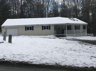 543 White Birch Dr, Saylorsburg, PA 18353