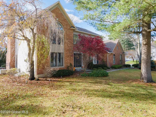 1015 Di Bella Drive, Guilderland, NY 12303