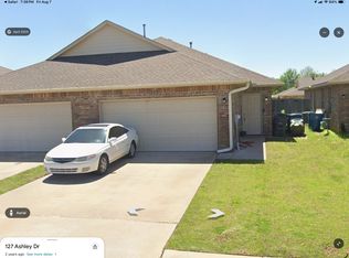 122 Ashley Dr, Edmond, OK 73003