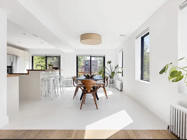 104 King Street image 11 of 28