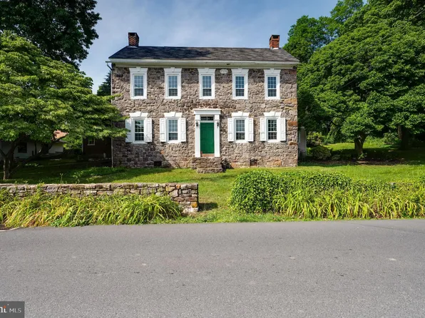 643 Main St, Oley, PA 19547