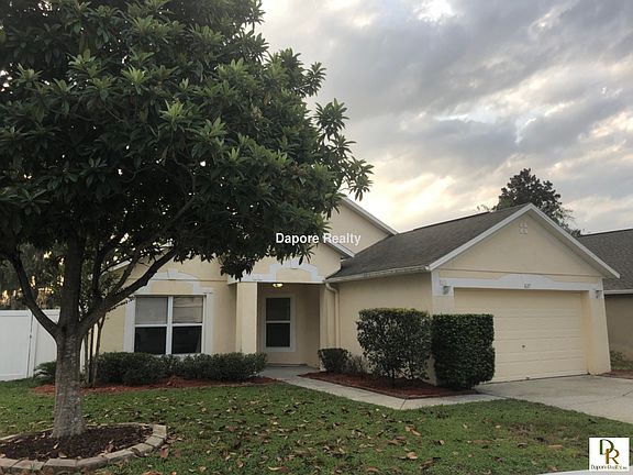 2nd image of 827 Delfino Pl