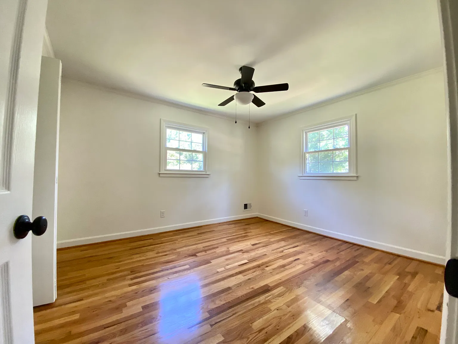 4 bed, 2224 sqft, $2,395 — Photo 4