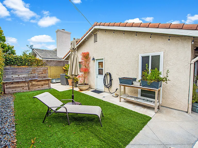 9862 Chance Cir — Photo 40