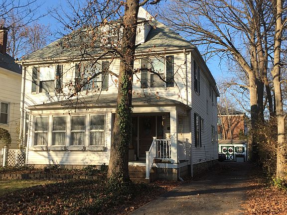 2nd image of 241 W Adams Ave