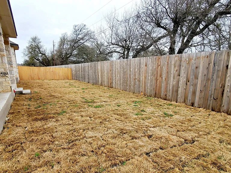 705 Lister Dr — Photo 11