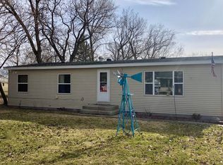 557 5th St, Audubon, MN 56511