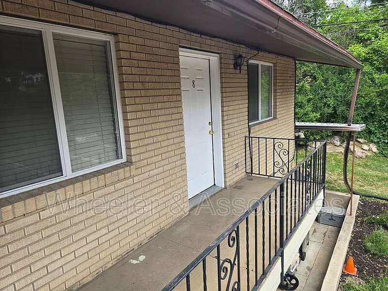 3070 Eccles Ave #8 — Photo 3
