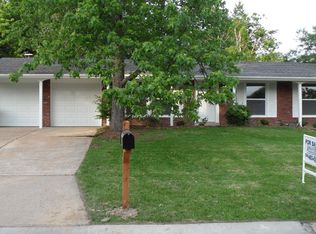 1308 Crimson Dr, Saint Louis, MO 63146