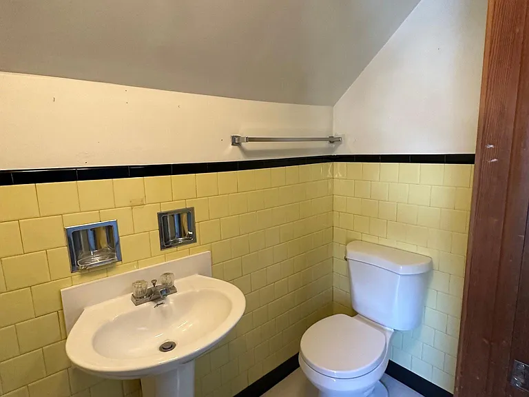 N56W5579 Sunnyside Ln — Photo 14
