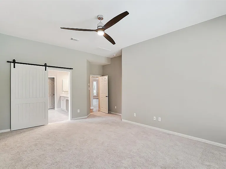 87 N Concord Valley Cir — Photo 30
