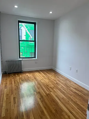 Rented by MADEHOME | media 12