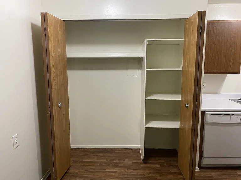 Woodland Place Apartments — Photo 47