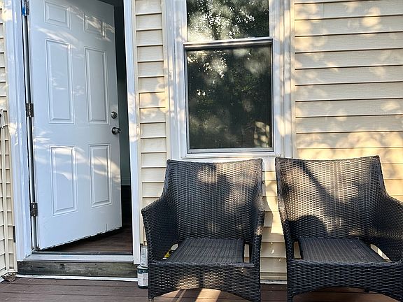 Entrance to master bedroom from deck.