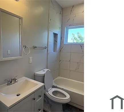 2622 University Pl NW #305 — Photo 7