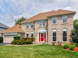 583 Apple River Dr, Naperville, IL