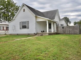 210 7th St SE, Linton, IN 47441