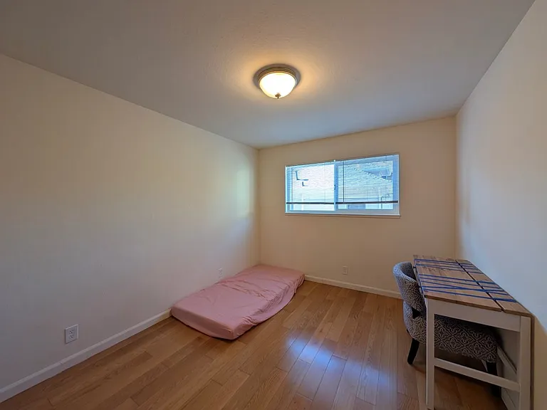 2534 Benvenue Ave — Photo 32
