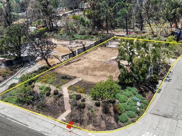 1695 E Loma Alta Dr, Altadena, CA 91001