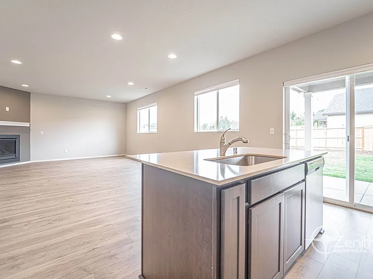 2608 S White Salmon Dr — Photo 18
