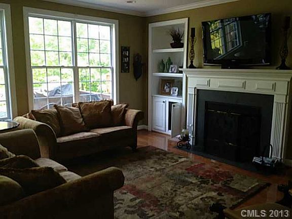 Living Room_05212013