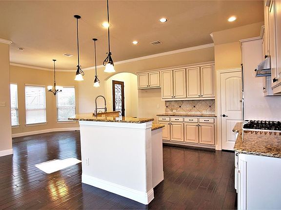 5th image of 9504 National Pines Dr
