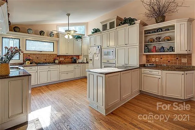 201 Covewood Trl — Photo 12
