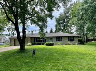 450 Robbins Dr, Greenwood, IN