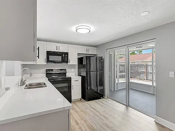 10215 Cutten Green Ct — Photo 9