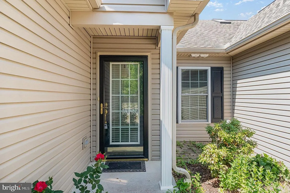 2 bed, 2.0 bath, 1098 sqft, $2,250 — Photo 3