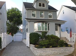 14619 20th Rd, Flushing, NY 11357