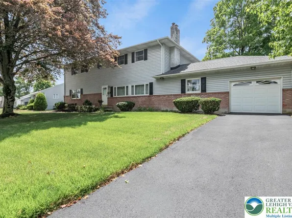 346 N 7th St, Coopersburg, PA 18036