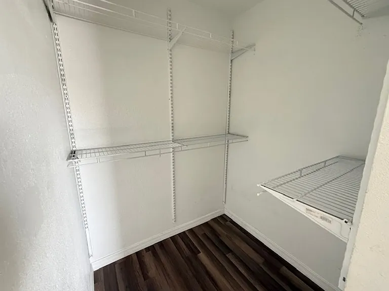1948 Conway Rd #6 — Photo 7