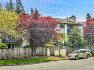 12303 SE 60th St APT 2C, Redmond, WA