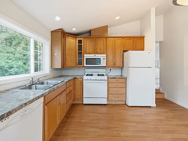 6830 SE 50th Ave — Photo 13