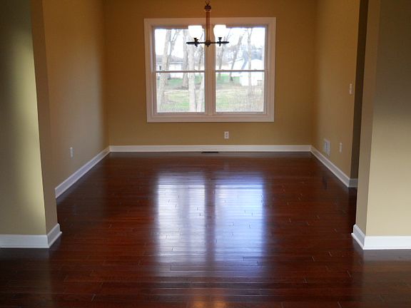 4th image of 276 Deer Run Dr