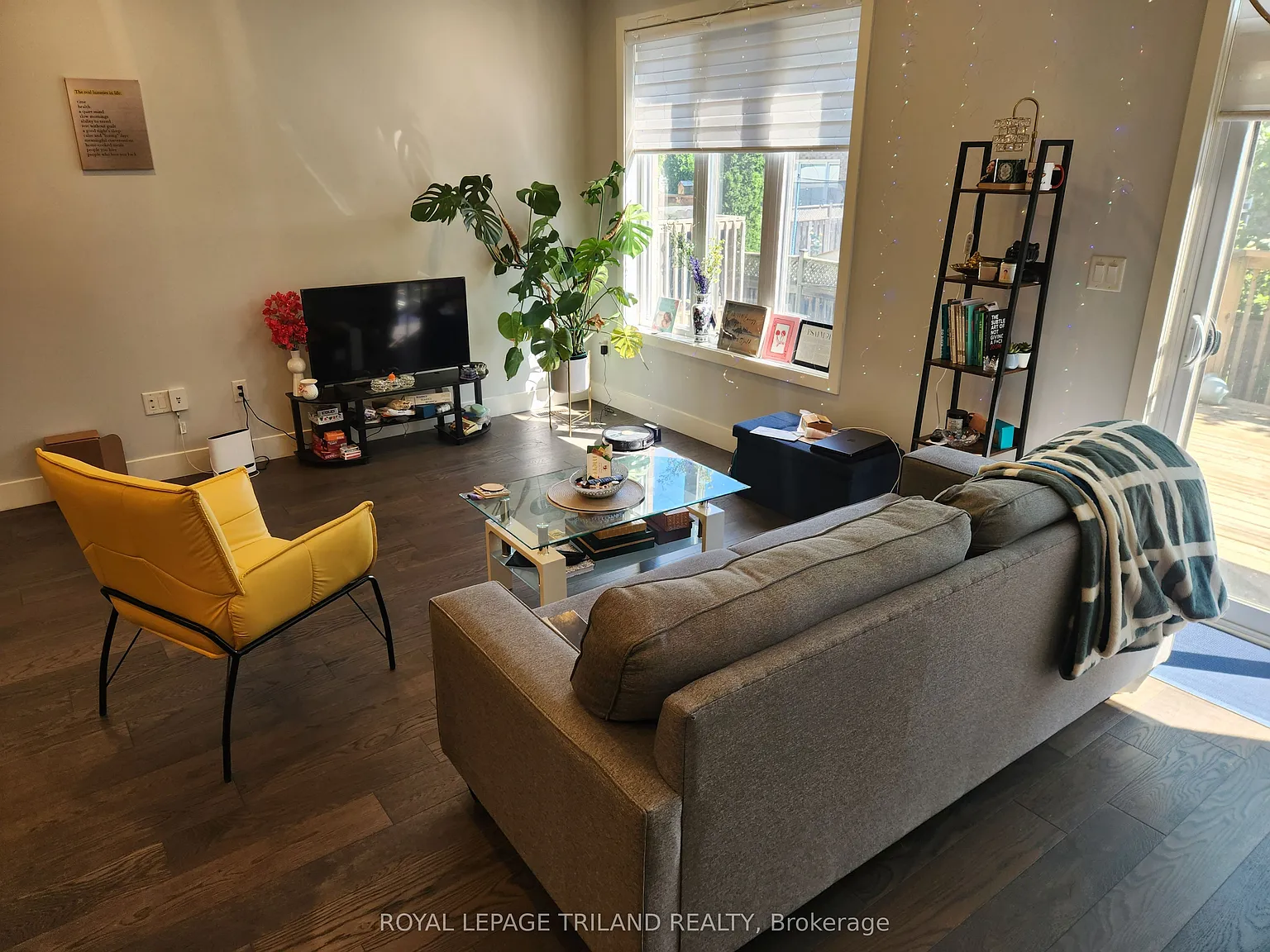 3 bed, $2,600 — Photo 2