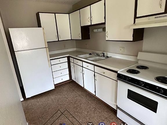 4th image of 102 8th Ave NW APT 11A