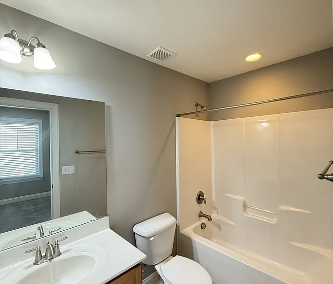 1401 Town Home Dr #1 — Photo 15