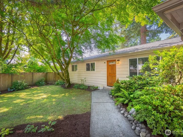 8300 NE 146th Street, Kenmore, WA 98028